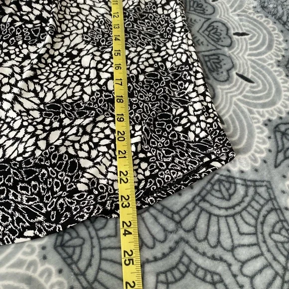 White House Black Market Embellished beaded Matte Jersey Halter-Neck Top - Picture 9 of 11